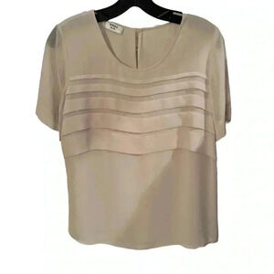 Weill Paris women’s short sleeve ivory blouse with pleated details size 10